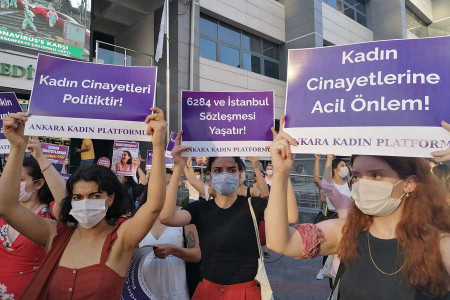 Avcılar Kadın Platformu Musa Orhan’ın tahliye edilmesini protesto etti