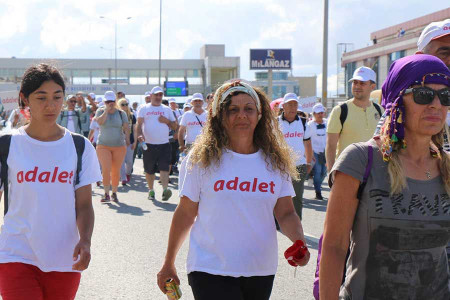 GÜNÜN İSYANI: Adaletin olmadığı bir dünyadayız