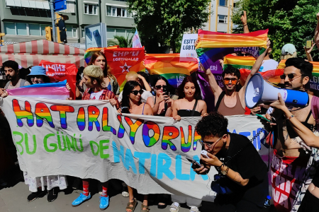 32. Onur Haftası Bağdat Caddesi'ndeki yürüyüşle sonlandı
