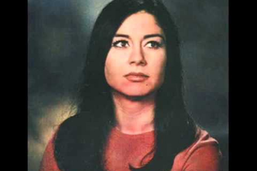 GÜNÜN ŞARKISI: Ne Pleure Pas
