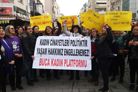 Bucalı kadınlar cinayetlere karşı yürüdü