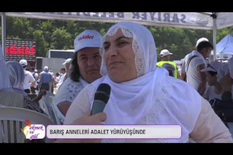 Barış anneleri beyaz tülbentleriyle Adalet Yürüyüşünde