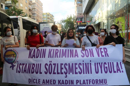 Diyarbakırlı kadınlar: Yaşamak ve yaşatmak mücadelesinden vazgeçmeyeceğiz