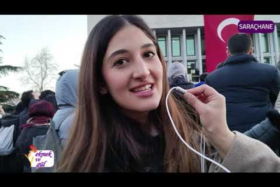 İmamoğlu'nun gözaltı kararı üzerine Saraçhane'de buluşan kadınlar: Birlikte güçlüyüz