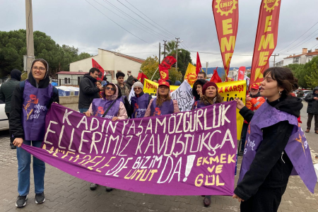 Balıkesir'de 'Yaşama, emeğe, demokrasiye sahip çıkıyoruz' mitingi