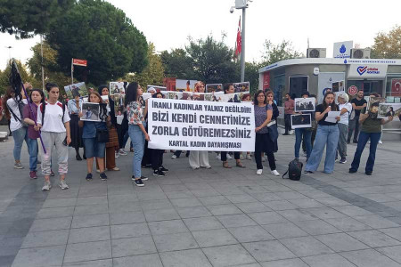 Kartallı kadınlar: Dünyanın her yerinde özgürlük mücadelemize devam edeceğiz