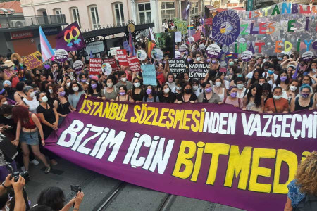 EŞİK: Vazgeçmiyoruz, İstanbul Sözleşmesi’ne sahip çıkmak için 28 Nisan’da Ankara’dayız!