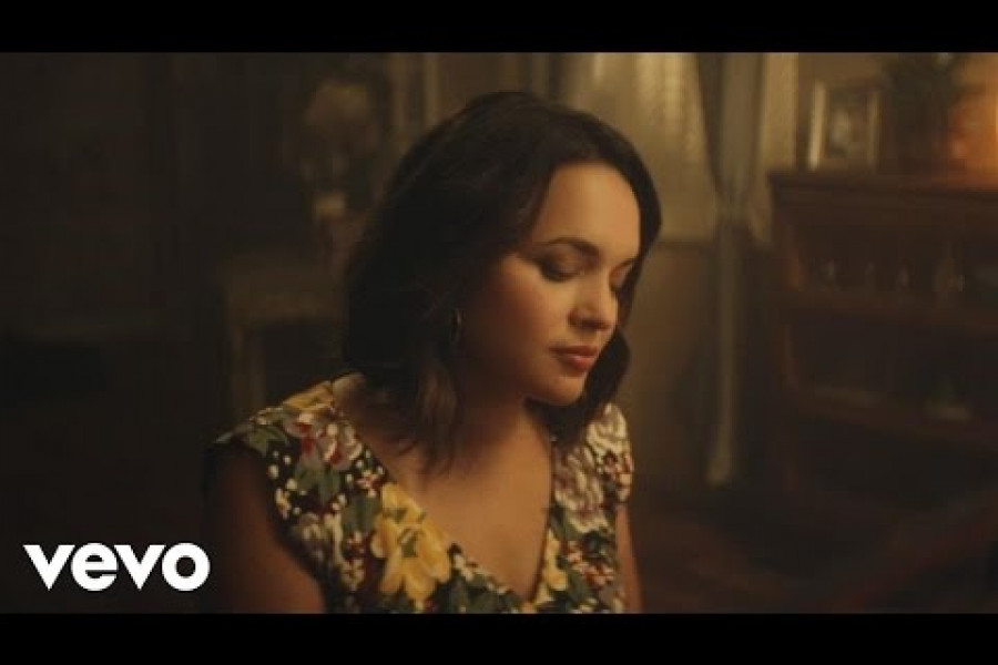 GÜNÜN ŞARKISI: Norah Jones'tan Carry On