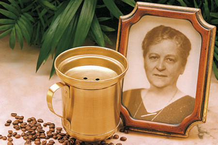 GÜNÜN İLKİ: İlk kahve filtresini bulan kadın