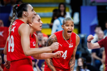 A Milli Kadın Voleybol takımı ilk karşılaşmasını kazandı