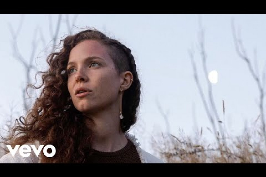 GÜNÜN ŞARKISI: When She Rises