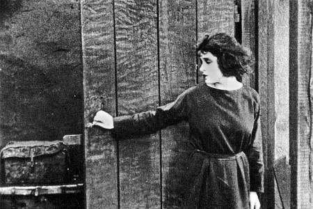 GÜNÜN KADINI: Tina Modotti
