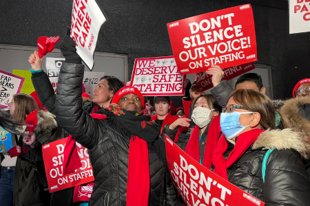 New York’da binlerce hemşire grevde