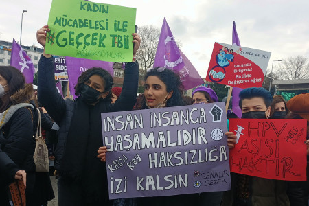 Mesai saatinde dayanışma sohbetleri: Okul harçlığı, mücadele gerekliliği