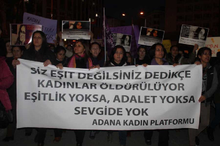 Adana Kadın Platformu Özgecan Aslan’ın ölüm yıl dönümünde açıklama yaptı