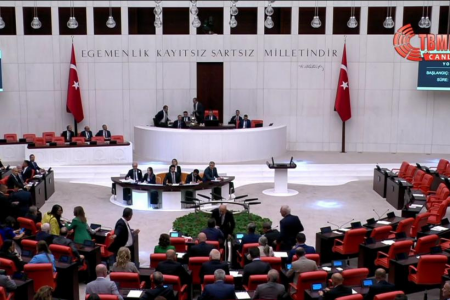 Meclisin Can Atalay oturumunda AKP'li vekillerden saldırı