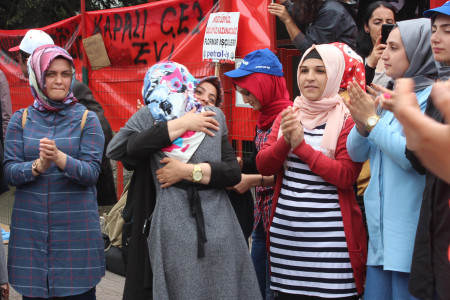 GÜNÜN BOYKOTU: Flormar işçileri işe geri dönene kadar...