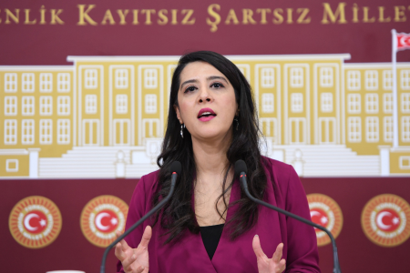 Karaca: 'Cinsel şiddet uygulayan, görevi kötüye kullanan tüm failler yargılansın'