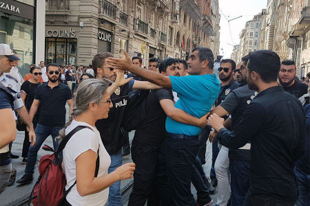 Cumartesi Anneleri’nin 700. haftasına polis saldırısı!