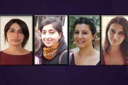 Kadın gazeteciler gözaltında, kadınlar dayanışmada