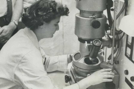 İlk koronavirüsü keşfeden kadın: June Almeida