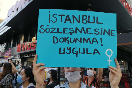 İstanbul Sözleşmesi’nde ‘erteleme’, mücadelenin enerjisini boşaltma taktiği olabilir