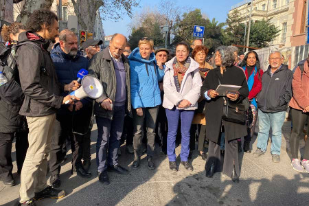 İran’daki idamların durdurulması için 575 imza toplandı, konsolosluk kapılarını açmadı