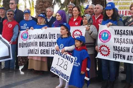 AYDIN BÜYÜKŞEHİR BELEDİYESİNDEN ATILAN İŞÇİNİN EŞİ: Bu millet onu işçi düşmanı olarak anacak