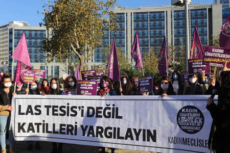 Las Tesis’ten yargılanan kadınların davası 23 Şubat’a ertelendi