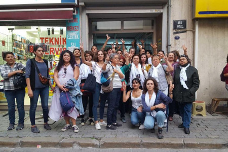 İzmir Kadın Platformundan operasyon açıklaması: Yaşamak ve yaşatmak istiyoruz