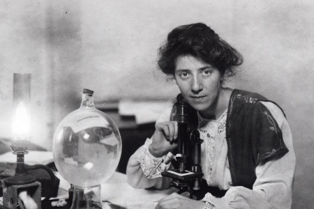 GÜNÜN KADINI: Marie Stopes