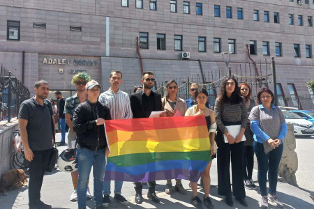 LGBTİ’leri hedef gösteren broşürle ilgili suç duyurusunda bulunuldu