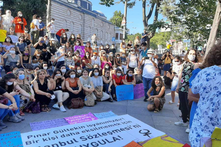 İki yıl önce yapılan İstanbul Sözleşmesi forumuna dava: ‘Kadınlar artık susmayacaklar’ sloganı suç sayıldı!