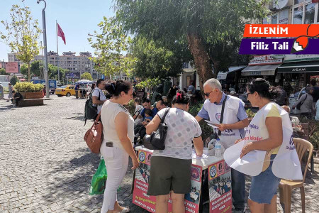 Tarikatlar çocukların okullarda aç kalmasını fırsat biliyor!