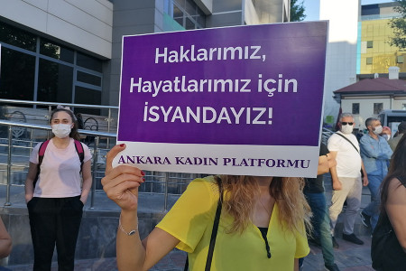 5 Ağustos’ta kadınlar sokakta!