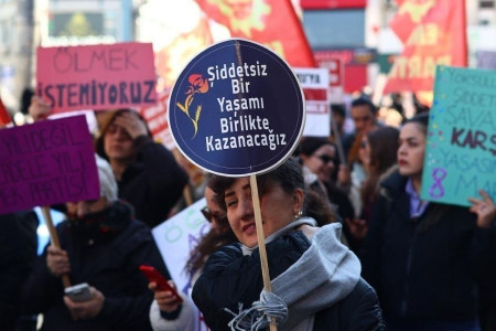 25 yılın bilançosu: Kadınların hayatı daralıyor; mücadele sürüyor