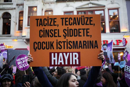 Tecavüz faili adli kontrol şartını ihlalden tutuklandı