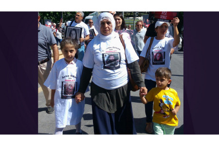 GÜNÜN FOTOĞRAFI: 10 Ekim’in mağduru kadınların ‘adalet’ talebi