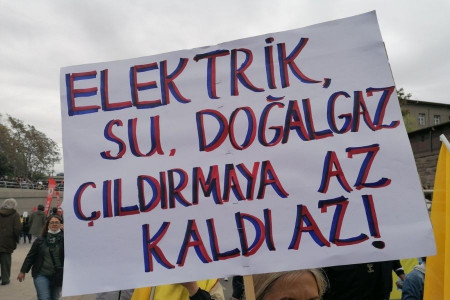 Aylar geçiyor, poşet boşalıyor