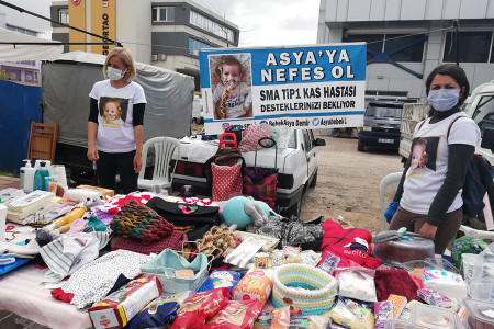 SMA hastası Asya'nın ailesi: Bir tarafta yoksulluk bir tarafta tedavi masrafı