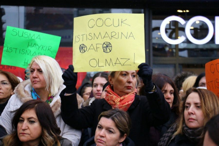 Dün mecliste ne oldu? Çocuk istismarı, kadına yönelik şiddet aklandı mı?