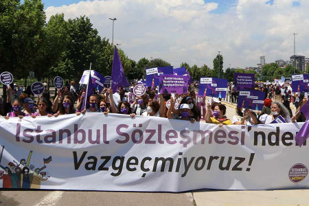 Komisyona davet edilen kadın örgütleri: İstanbul Sözleşmesi Bizim! Vazgeçmiyoruz!