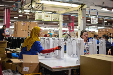 Metal fabrikasında kadınların yaşamı…