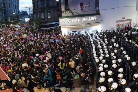 Gıda İş 25 Kasım açıklaması yaptı: Şiddet her yerde, çözüm örgütlü mücadelede