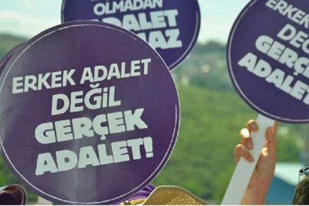 Eşini 25 bıçak darbesiyle öldürdü, mahkeme tahrik ve iyi hal indirimi verdi!