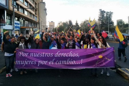 EKVADOR: Sözde ‘vatandaş devrimi’ kadınların sorunlarını derinleştirdi*