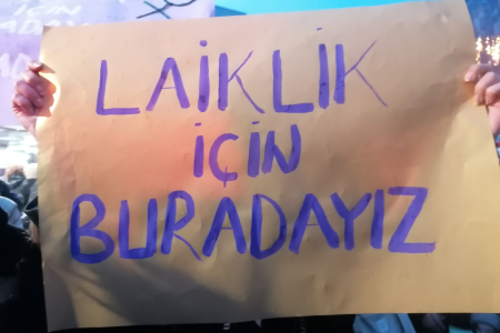 Bursa'da İmam Hatip Müdürü 'Başını örtmeyen öğrenciye karşıyız' dedi