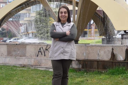 Aysel Menteş: Dünyaya öylece durmak için gelmedik