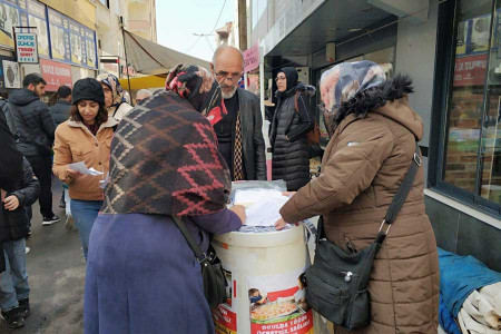 Çocuklara 1 öğün yemeği çok gören Gebze Belediye Başkanına tepki: Çocuklarımız aç!