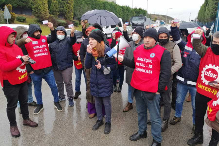 Farplas’ta kapı önü direnişi 2. gününde